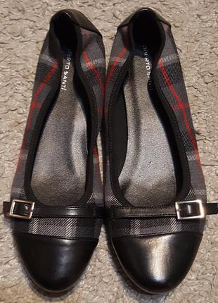 Оригінал.нові,фірмові,шкіряні,стильні туфлі-балетки-човники roberto santi