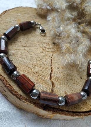 Мужской браслет с бычьим глазом и гематитом "сила"