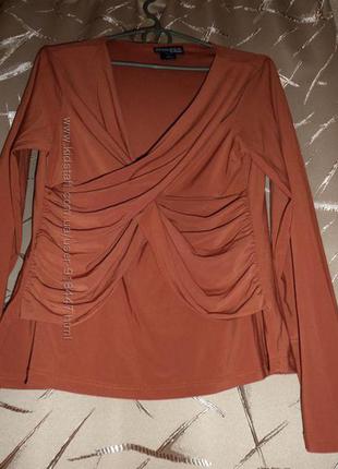 Нарядна блузка