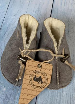 Теплые ботиночки , пинетки на овечьей шерсти alwero8 фото