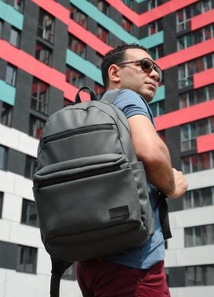 Чоловічий великий і стильний сірий рюкзак для активного способу життя/спортзалу