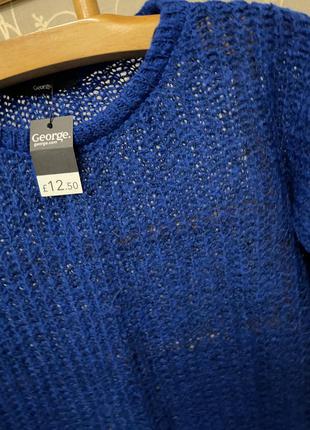 Очень красивый и стильный брендовый вязаный свитер ярко синего цвета.4 фото