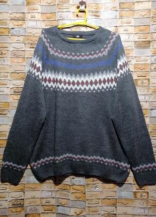 Свитер с орнаментом большой размер