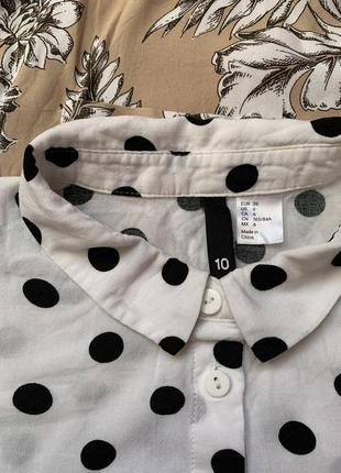 Укороченая блуза в принт горошок і гілочки3 фото