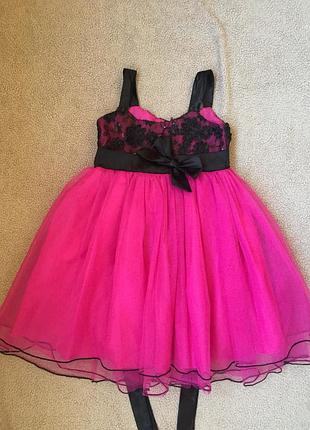 Яскраве пишне плаття chic baby