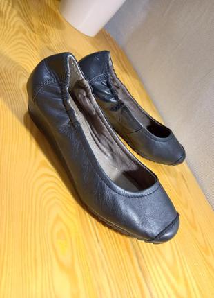 Фирменные немецкие женские туфли ara