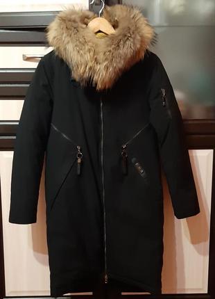 Дуже стильне та тепле зимове пальто.