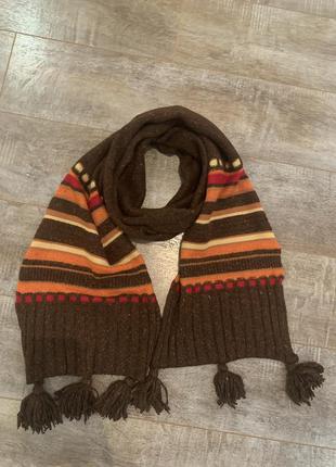 В‘язаний теплий шарф з бумбонами3 фото