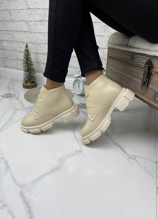 Женские зимние ботинки на тракторной подошве10 фото