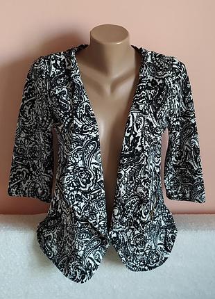 Состояние нового!качественный модный кардиган указан р. s.