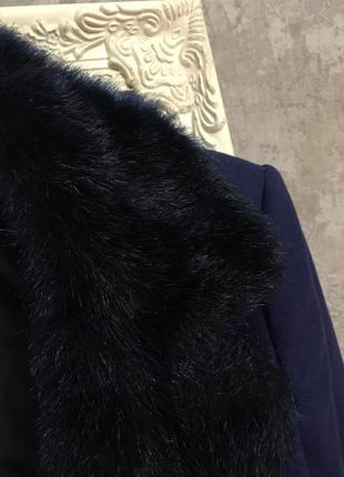 Очень стильное, модное пальто чернично-фиолетового цвета3 фото