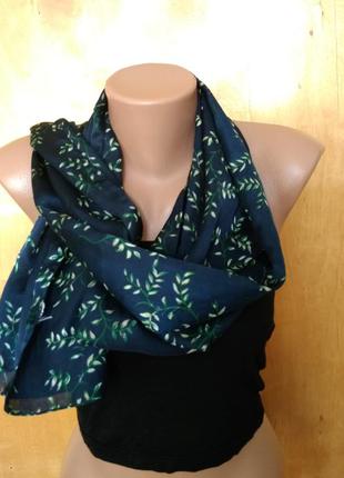 138х33 см легкий воздушный темно синий платок шарф шаль палантин в зеленых листочках2 фото