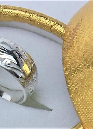 Кольцо перстень серебро 925 проба 3,47 грамма 18 размер