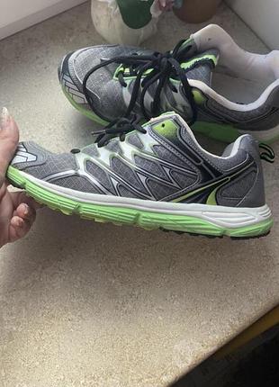 Кроссовки crane