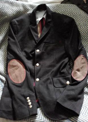 Стильный пиджак с лацканами zara