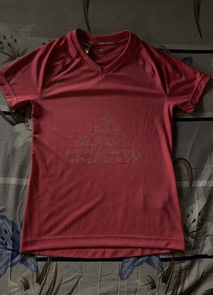 Футболка adidas