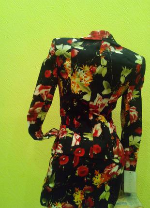 Шикарный женский костюм с юбкой в цветочный принт,размеры 36,38