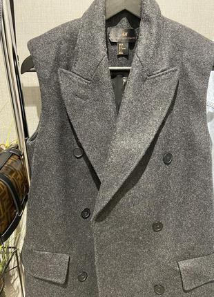 Шикарное брендовое дизайнерское  шерстяное пальто жилет10 фото