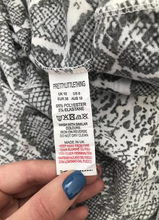 Платье prettylittlething змеиный принт 7