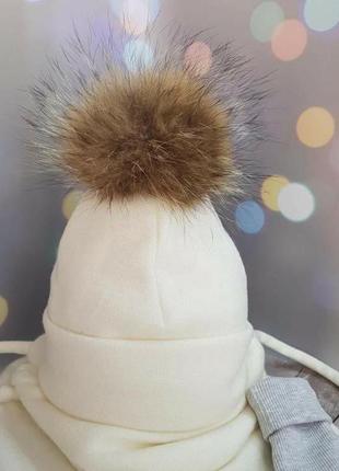 Комплект зимний шапка с бубоном, шарф и варежки2 фото