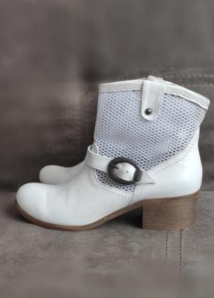 37-38р кожа  новые италия  кожаные  белые ботинки1 фото