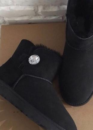 Бесплатная доставка!! ugg bailey button mini bling black. мини с пуговицей кристалом.3 фото