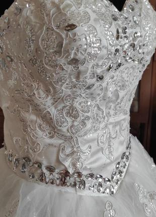 Свадебное платье 46-48р. белое, пышное, длинное.6 фото