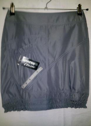 Ідеальна юбка спідниця набедренна по низу на оборці з боків  резинка плащевка  карандаш міді zara