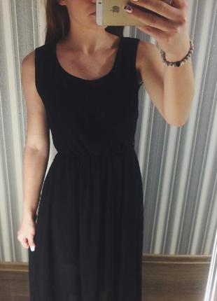 Чорне плаття з укороченим передом select