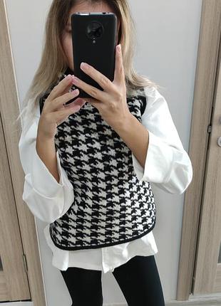 Свитер безрукавка 6