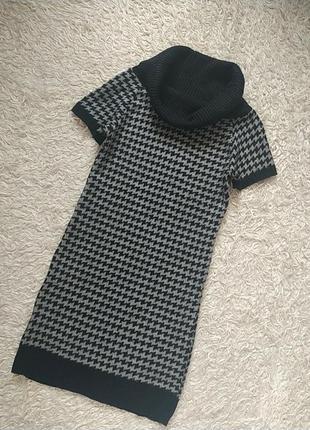 Шикарное офисное теплое  платье жилетка в гусиную лапку