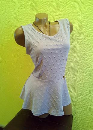 Милая структурная майка блуза с баской сирень р.xl