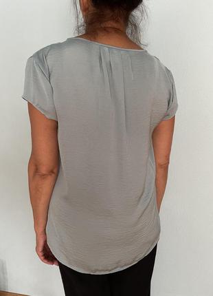 Женская блуза блузка рубашка xl кофта h&m с коротким рукавом голубая 42 стильная zara красивая с вырезом2 фото