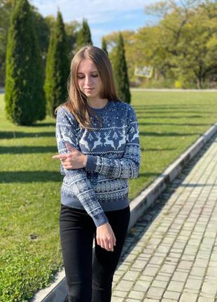 Светр новорічний