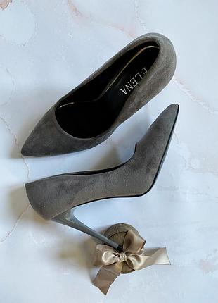 Туфлі замшеві