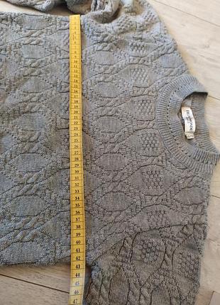 В'язаний світер, кофта, джемпер.