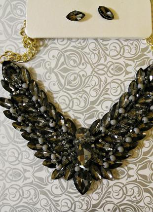 Невероятно красивое колье, ожерелье, подвеска, украшение на шею. бижутерия