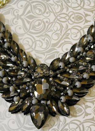 Невероятно красивое колье, ожерелье, подвеска, украшение на шею. бижутерия