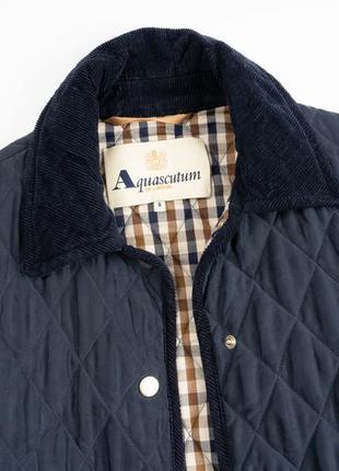 Aquascutum шовкова стьобана куртка jwh101978