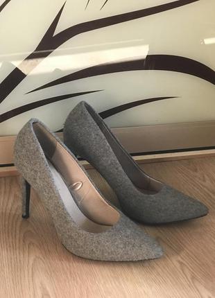 Туфлі повстяні