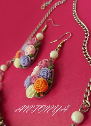 Сережки+браслет+підвіска з трояндами, набір сережки, браслет підвіска з квітами5 фото