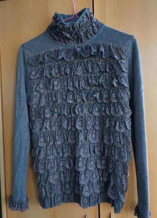 Очень красивый свитер с кружевом, очень мягкий. р.42(xs)-44(s)-46(m)