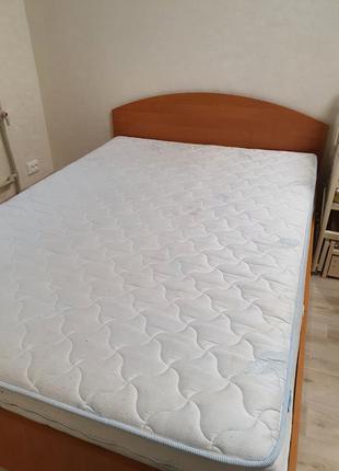 Ліжко і матрац sleep and fly