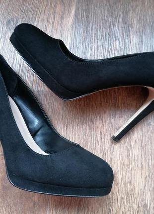 Шикарные чёрные туфли kurt geiger carvela6 фото