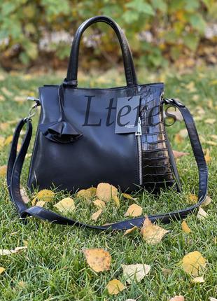 Кожаная деловая черная женская сумка на три отделения