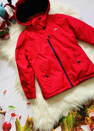 Красива гірськолижна куртка trespass дитині 5-6 років