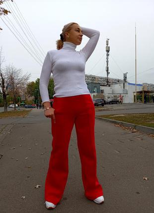 Червоні штани-палаццо