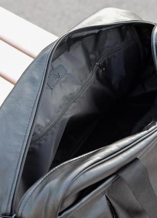 Черная унисекс сумка из экокожи для тренировок, путешествий мужская дорожная сумка на длинных ручках5 фото