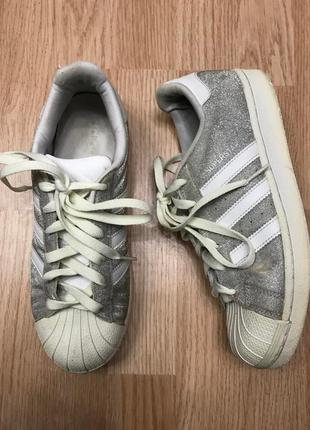 Кроссовки adidas оригинал р.38,5/39 ст.25/25,5см1 фото