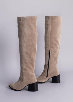 Замшевые  ботфорты на удобном каблуке бежевого цвета,осень/зима9 фото